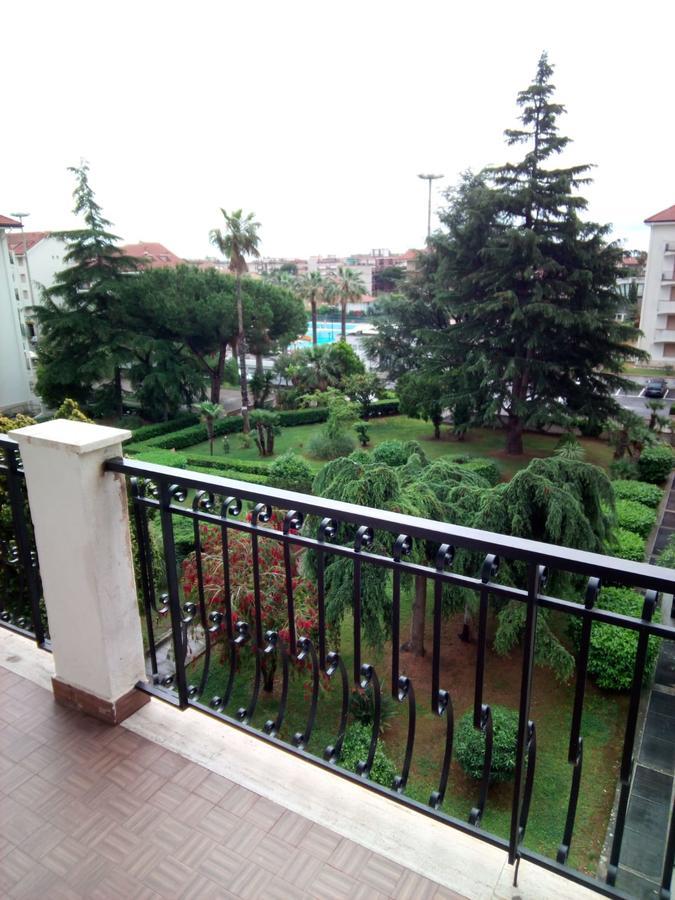 Condominio Ariazzurra S. Bart. San Bartolomeo Al Mare Ngoại thất bức ảnh