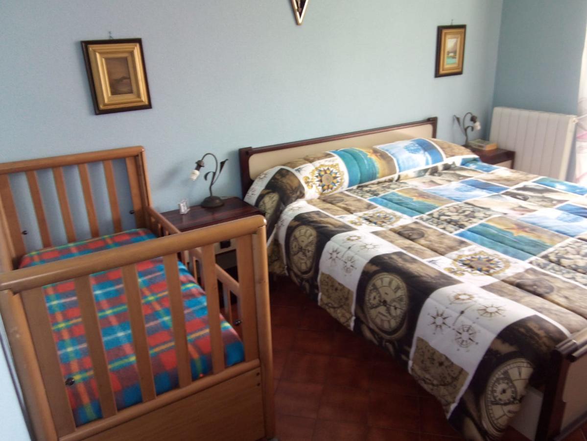 Condominio Ariazzurra S. Bart. San Bartolomeo Al Mare Ngoại thất bức ảnh