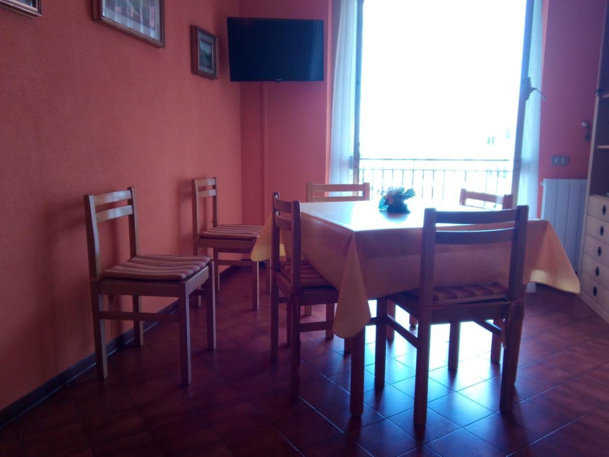 Condominio Ariazzurra S. Bart. San Bartolomeo Al Mare Ngoại thất bức ảnh